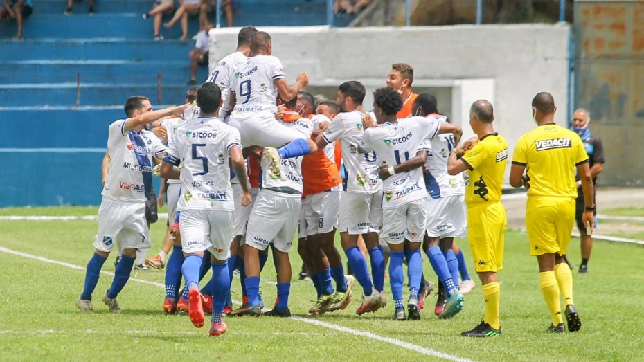 Taubaté estreia com vitória diante da torcida na Copinha Taubaté estreia com vitória diante da torcida na Copinha