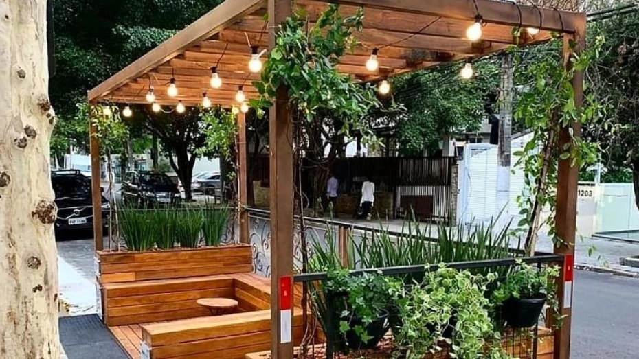 Prefeitura de Taubaté autoriza construção de parklets por com comerciantes Prefeitura de Taubaté autoriza construção de parklets por com comerciantes