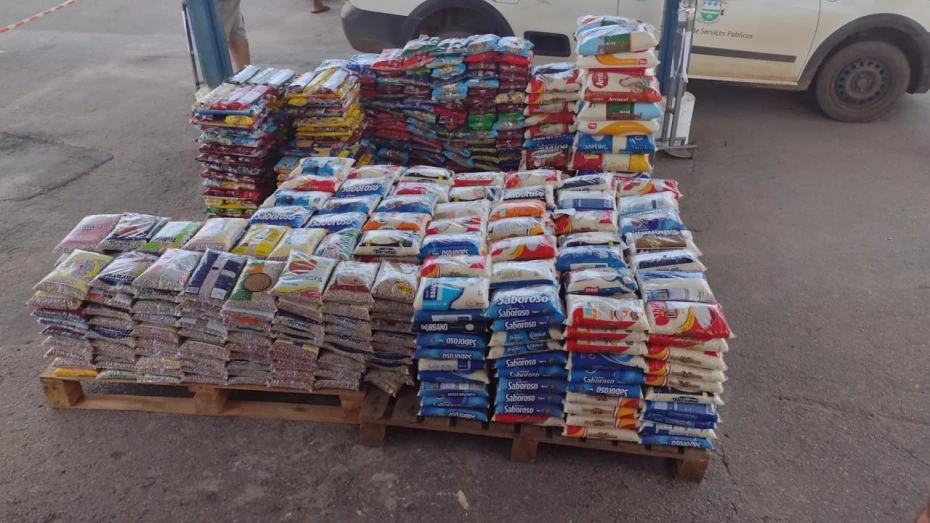 Feirão “Mesa Taubaté” retoma arrecadações com arroz, feijão e macarrão Feirão “Mesa Taubaté” retoma arrecadações com arroz, feijão e macarrão