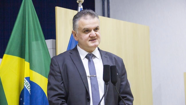 Câmara de Taubaté aprova Anderson Carlos para presidência do IPMT
