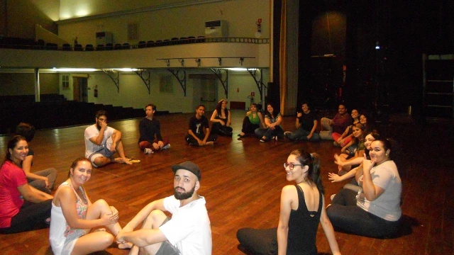 Centro Cultural de Taubaté oferece vagas para oficina de teatro