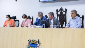 Audiência na Câmara de Taubaté debate eficiências de vacinas 