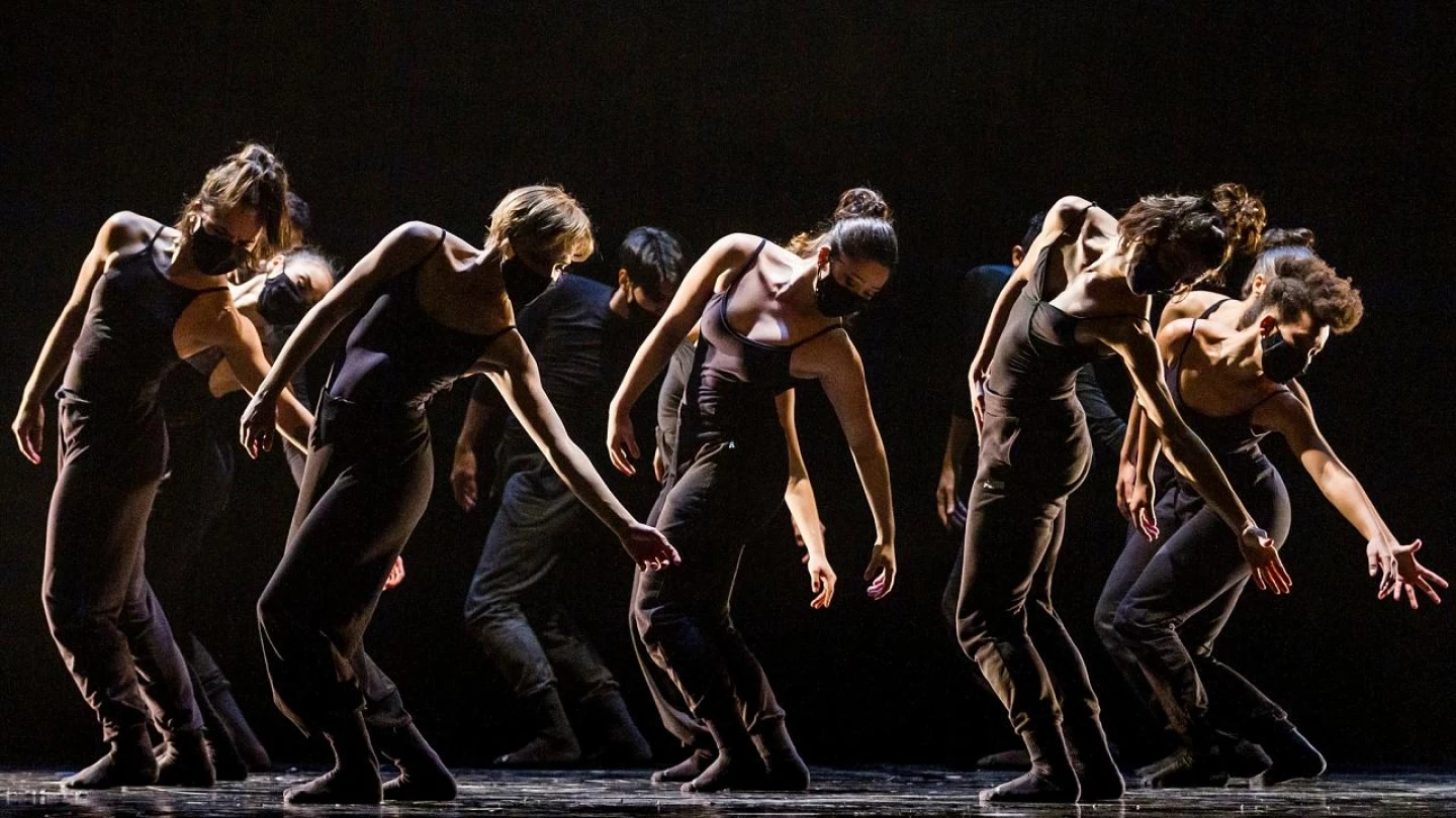 Balé da Cidade de Taubaté apresenta espetáculo no Teatro Metrópole