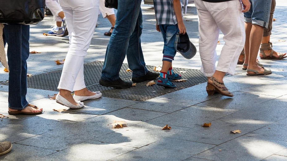 Câmara de Taubaté aprova projeto que proíbe filas externas para preferenciais Câmara de Taubaté aprova projeto que proíbe filas externas para preferenciais