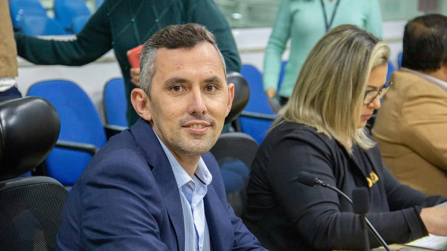 Vereador Bobi é eleito 2º vice-presidente da Câmara de Taubaté