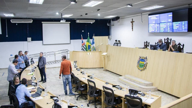Projetos para homenagens e títulos são aprovados pela Câmara de Taubaté