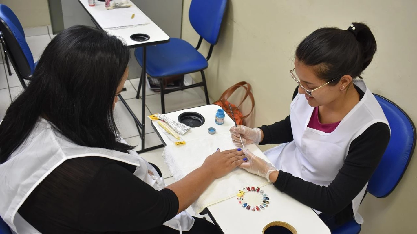 Taubaté tem vagas abertas em cursos gratuitos nas Escolas do Trabalho