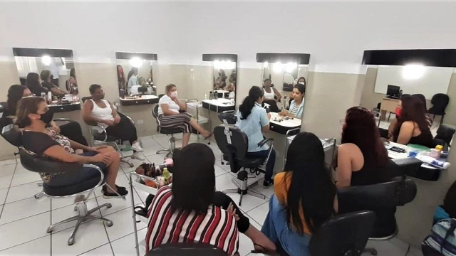 Taubaté abre vagas nas Escolas do Trabalho no mês de agosto