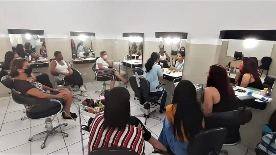 Taubaté abre vagas nas Escolas do Trabalho no mês de agosto Taubaté abre vagas nas Escolas do Trabalho no mês de agosto