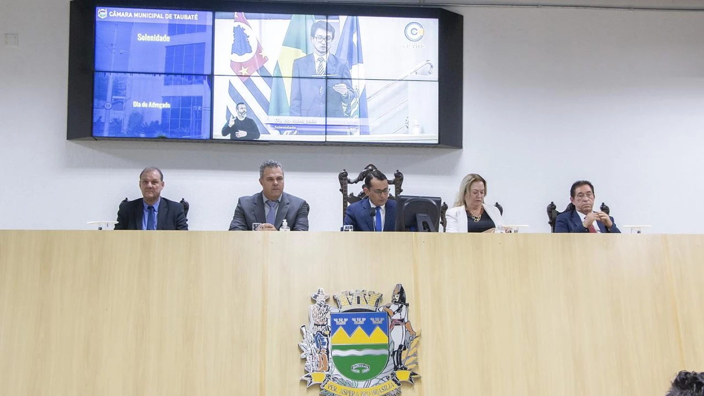 Dia do Advogado é celebrado com homenagens na Câmara de Taubaté