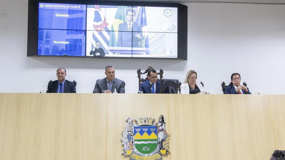 Dia do Advogado é celebrado com homenagens na Câmara de Taubaté Dia do Advogado é celebrado com homenagens na Câmara de Taubaté