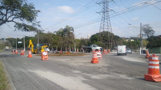 Sentido de trecho da Av. Bandeirantes é alterado em Taubaté