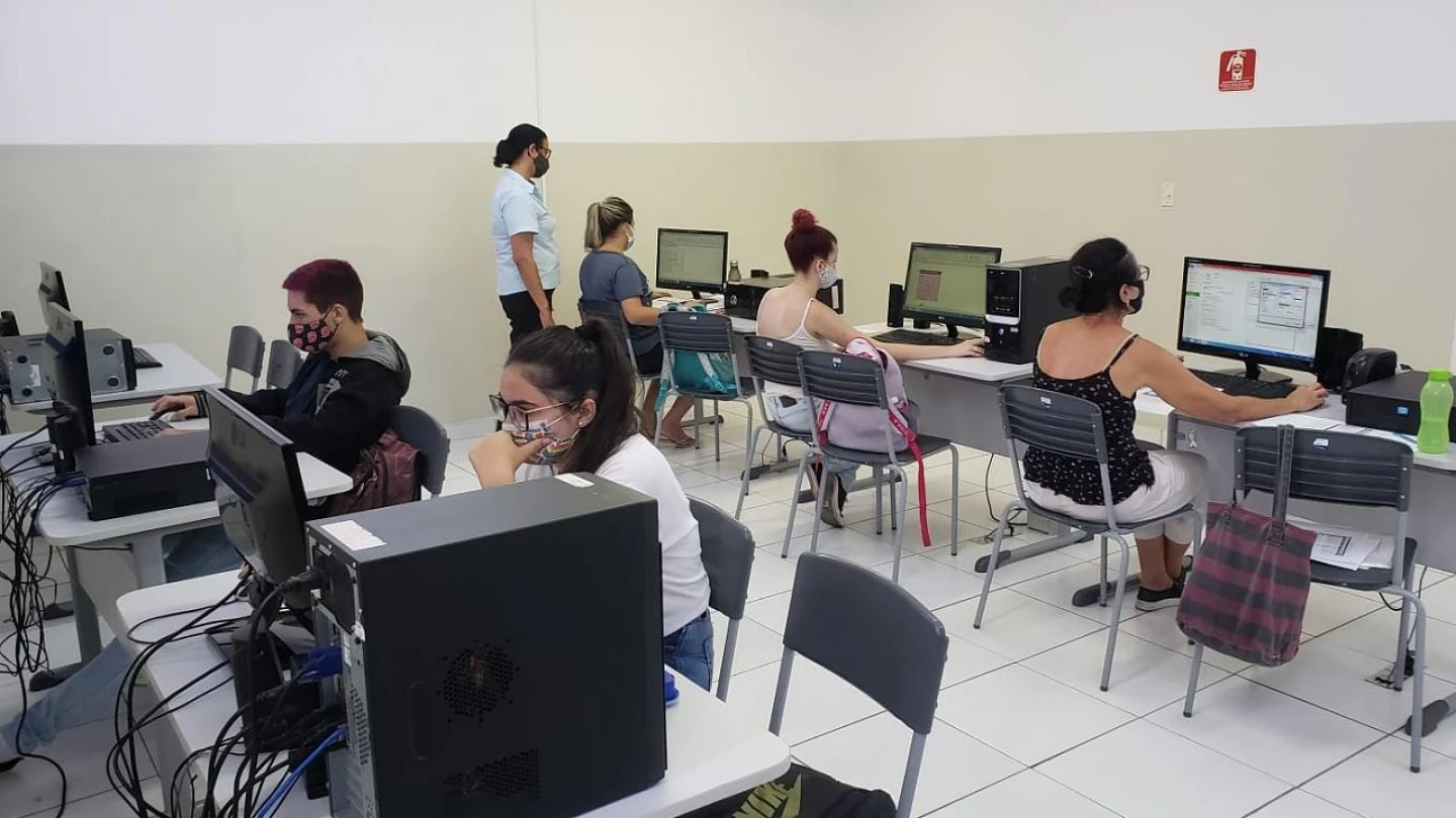 Escolas do Trabalho de Taubaté oferece 214 vagas em cursos gratuitos