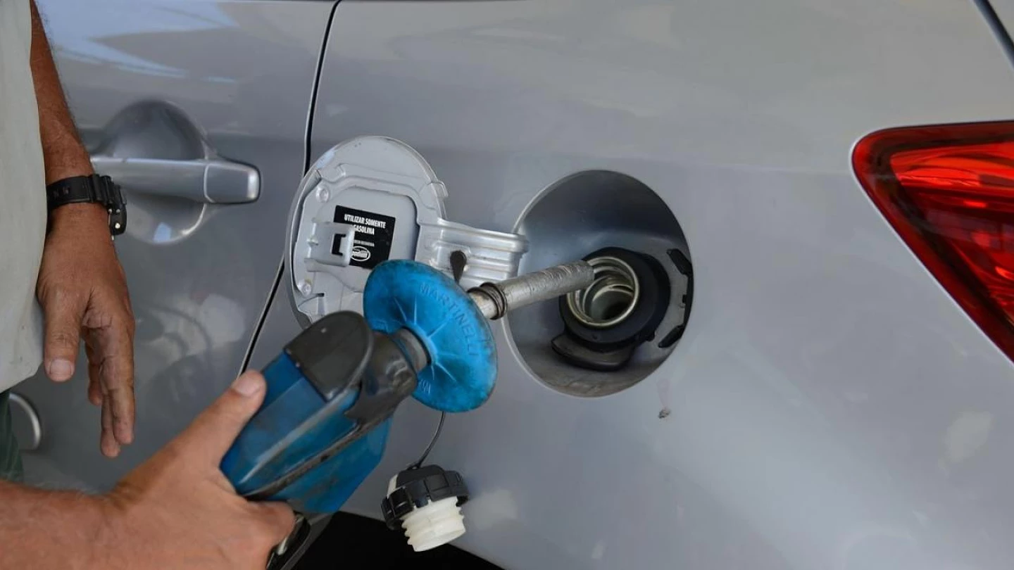 Petrobras reduz litro da gasolina em R$ 0,25 nas distribuidoras