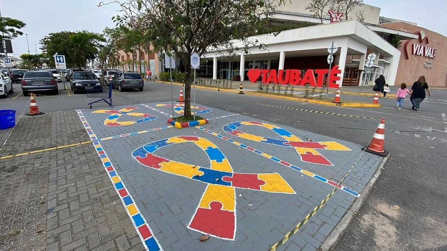 Taubaté já disponibiliza cartões de estacionamento para pessoas com TEA