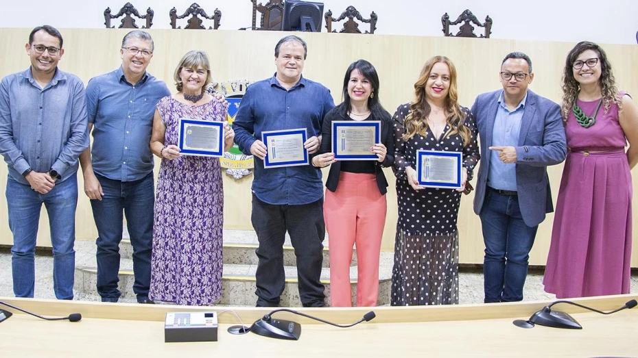 Saiba quem são os professores homenageados na Câmara de Taubaté Saiba quem são os professores homenageados na Câmara de Taubaté