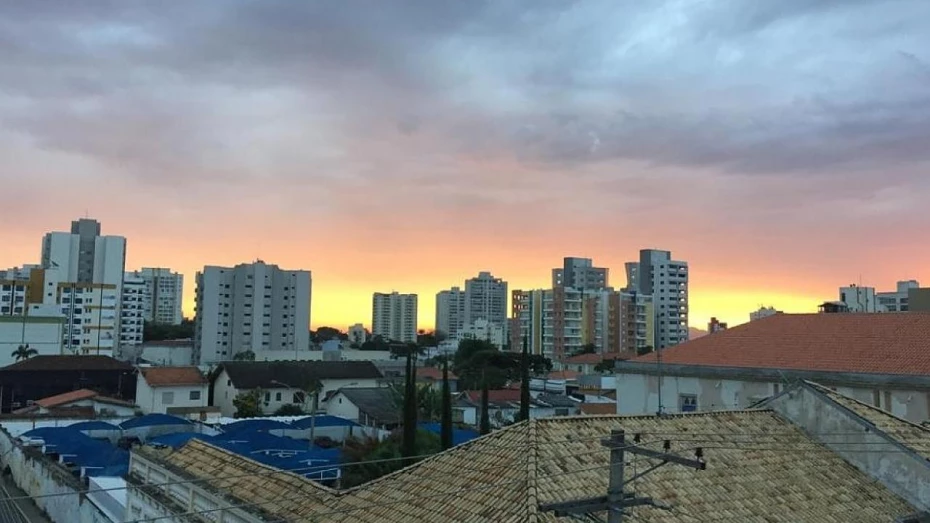 Vale volta a ter chance de chuva em dia com temperaturas elevadas