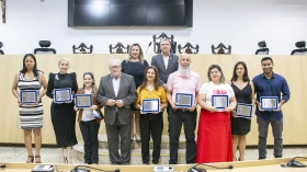 Câmara celebra servidores e comerciários de Taubaté em solenidade