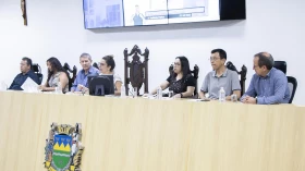 Orçamento e entrega de títulos são destaques na Câmara de Taubaté