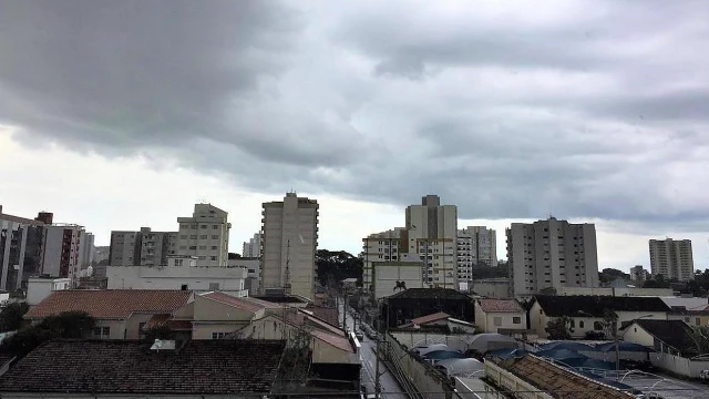 Tempo continua fechado nesta quarta-feira em Taubaté e região