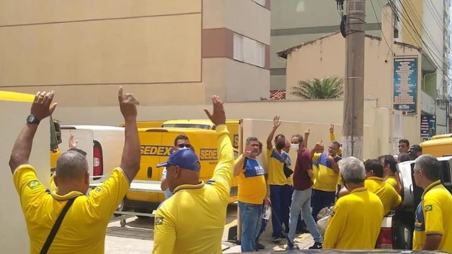 Trabalhadores dos Correios retomam trabalho após greve em Taubaté Trabalhadores dos Correios retomam trabalho após greve em Taubaté