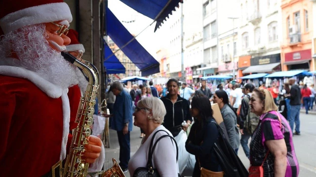 Procon orienta consumidores sobre trocas de presentes de Natal