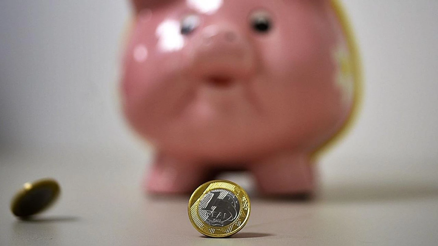 Poupança rende mais que inflação pela primeira vez desde 2018