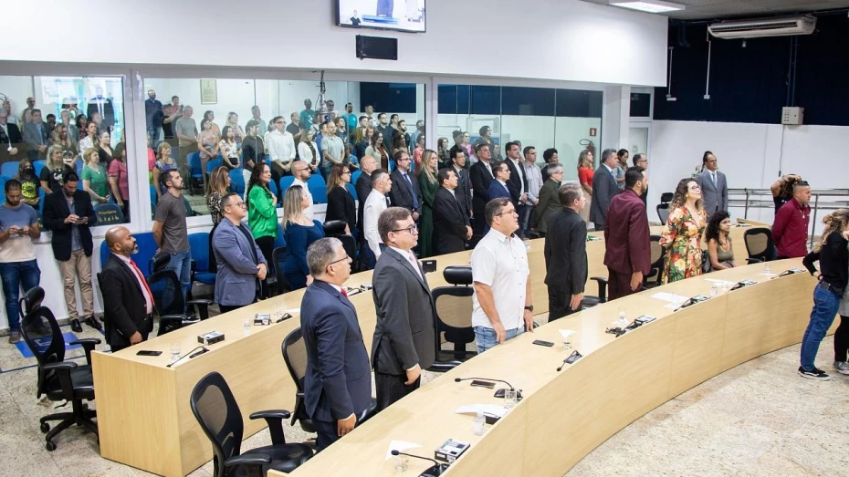 Câmara de Taubaté retoma sessões nesta terça-feira