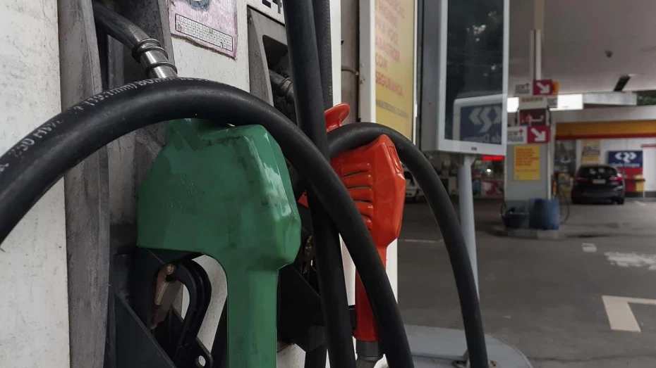 Gasolina subirá até R$ 0,34 e etanol, R$ 0,02 com reoneração parcial