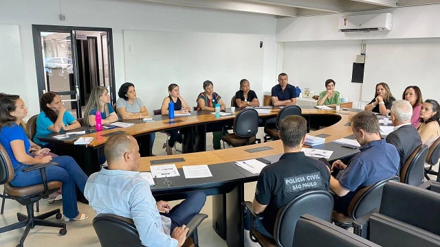 Reunião em Taubaté debate segurança nas escolas