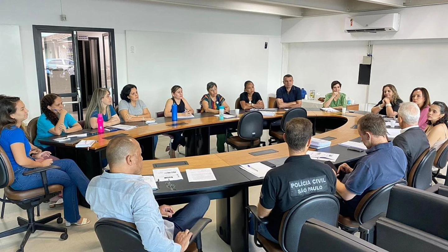 Reunião em Taubaté debate segurança nas escolas