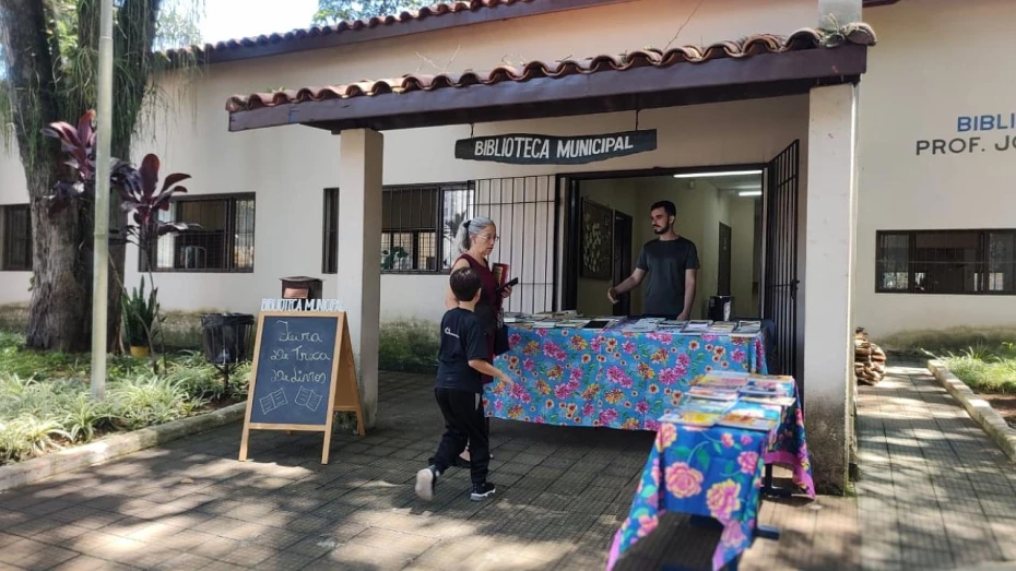 Feira de troca de livros é destaque em Taubaté