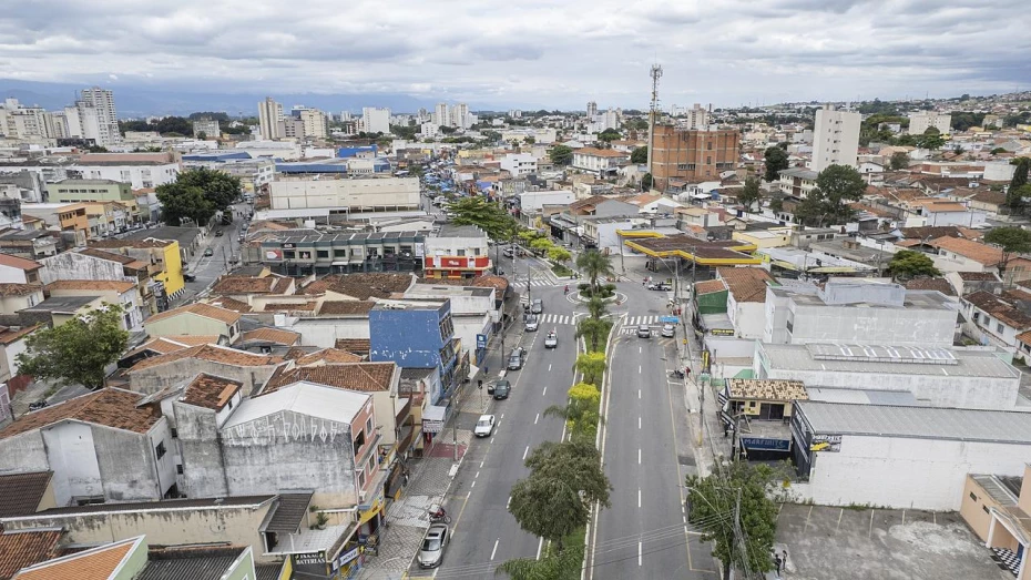 Horário especial: Lei extingue taxa para funcionamento em Taubaté