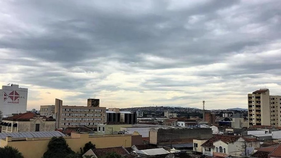 Frente fria chega e derruba temperaturas máximas em Taubaté e região