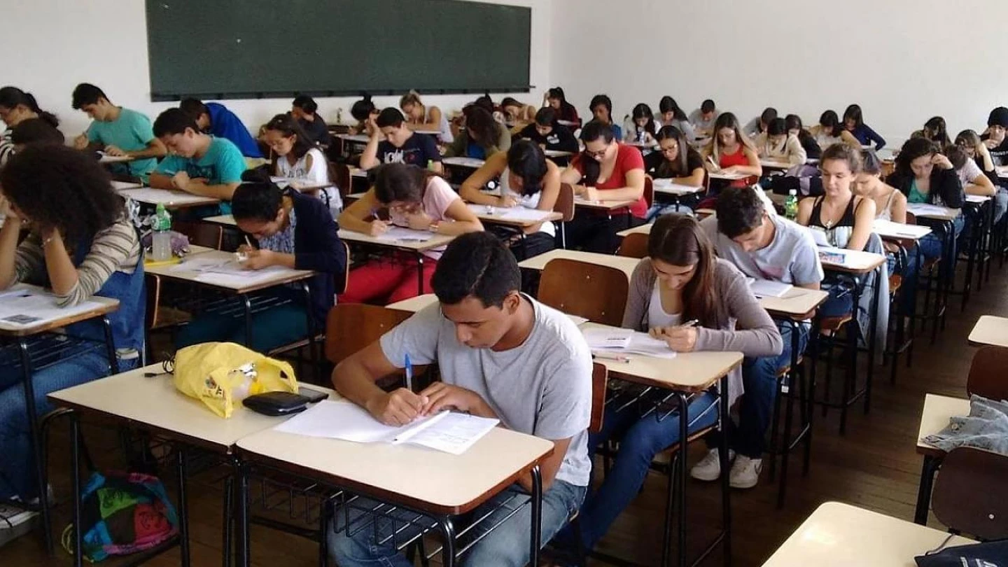 Unitau empresta prédio para aulas presenciais de alunos da escola Ezequiel