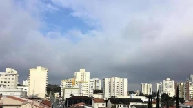 Frente fria chega ao Vale do Paraíba e deve derrubar as temperaturas