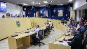 Vereadores de Taubaté derrubam veto do prefeito a quatro propostas