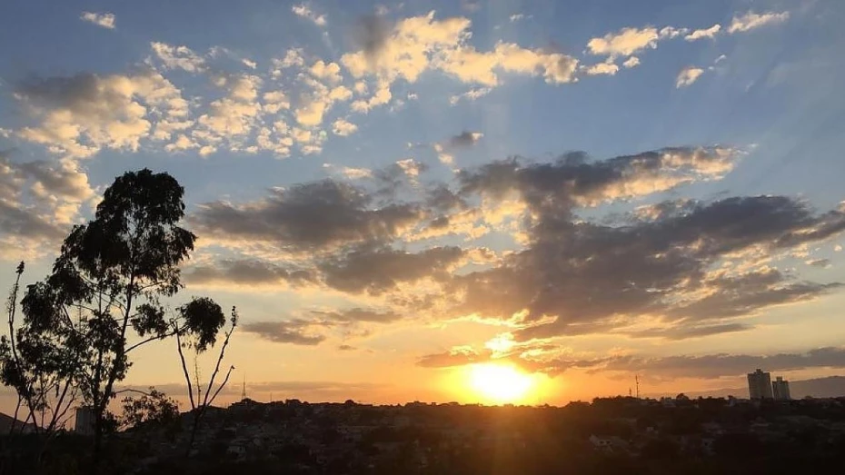 Tempo volta a esquentar no Vale do Paraíba ao longo do fim de semana