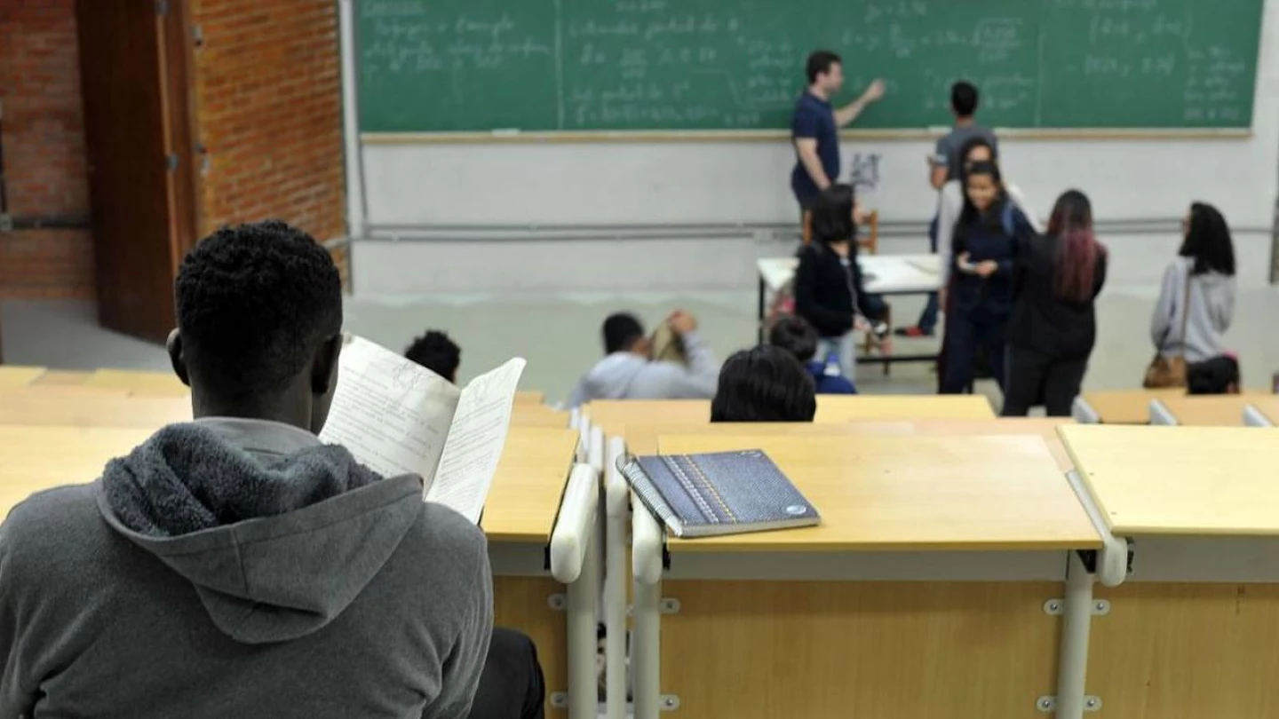 Escolas particulares terão um reajuste médio de 9% em 2024
