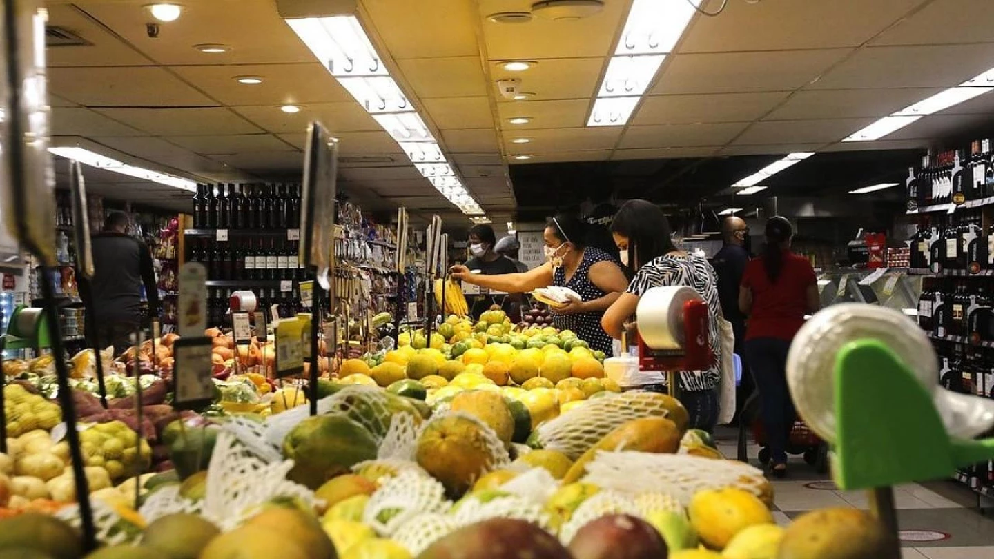 Pesquisa registra 6ª queda seguida no valor da cesta básica no Vale do Paraíba