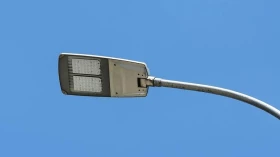 Empresa assume serviços de iluminação em Taubaté