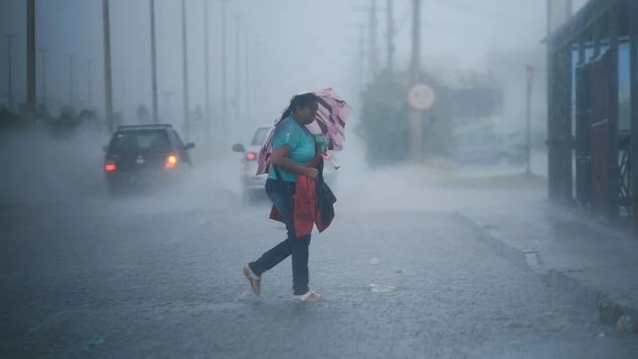 Tempo muda no Vale do Paraíba com chuva e ventos de até 100 km/h