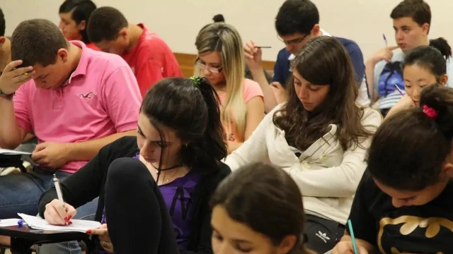 Inscrições para vagas remanescentes do Fies terminam quinta-feira