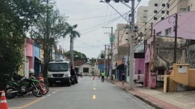 Travessa no Centro de Taubaté sofre mudança de fluxo