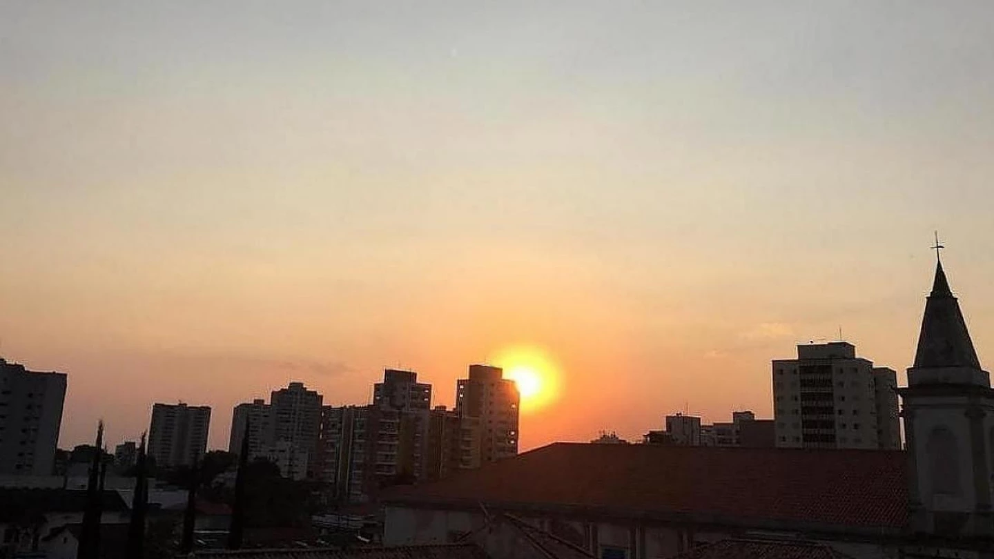 Fim de semana com calor e chance de pancadas de chuva no Vale do Paraíba