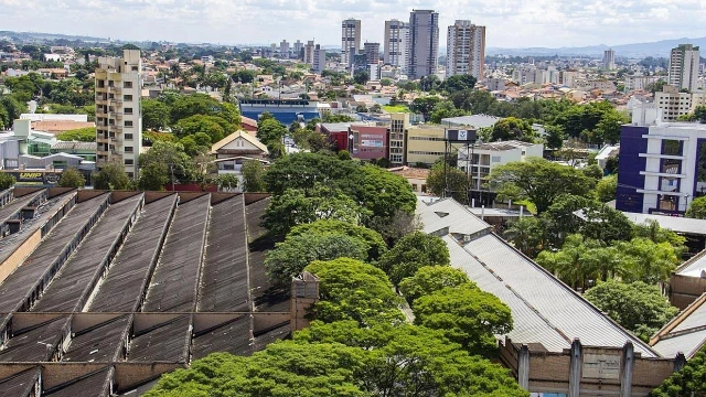 Sol predomina no Vale, que ainda terá chance de pancadas de chuva