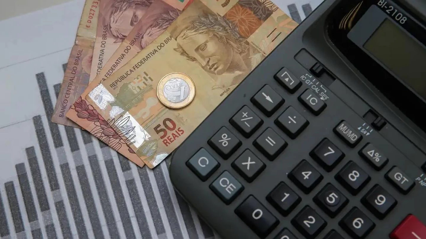 Planejamento, economia e cálculos: como vencer as dívidas em 2024