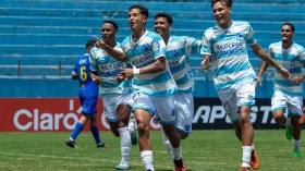 Taubaté vence 1º jogo na Copinha e mantém chance de classificação Taubaté vence 1º jogo na Copinha e mantém chance de classificação