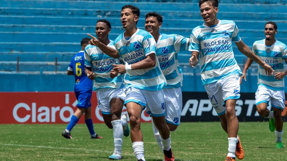 Taubaté vence 1º jogo na Copinha e mantém chance de classificação Taubaté vence 1º jogo na Copinha e mantém chance de classificação