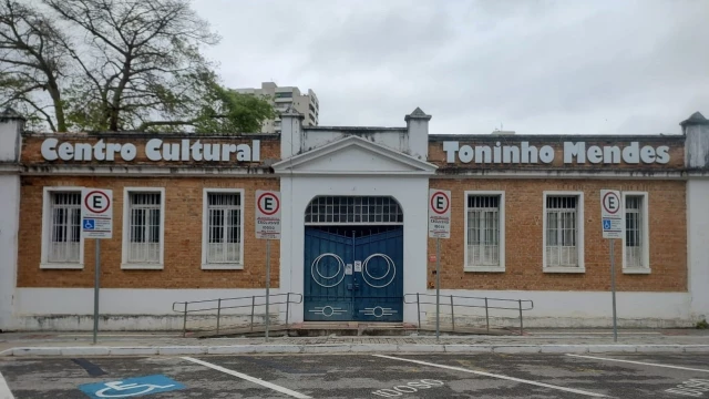 Taubaté abre vagas para oficinas de teatro gratuitas 